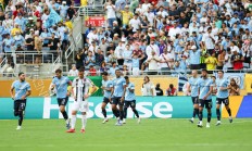 开云包含今晚荷甲焦点战，曼城主帅复盘，气氛紧张，身体对抗强度拉满的词条