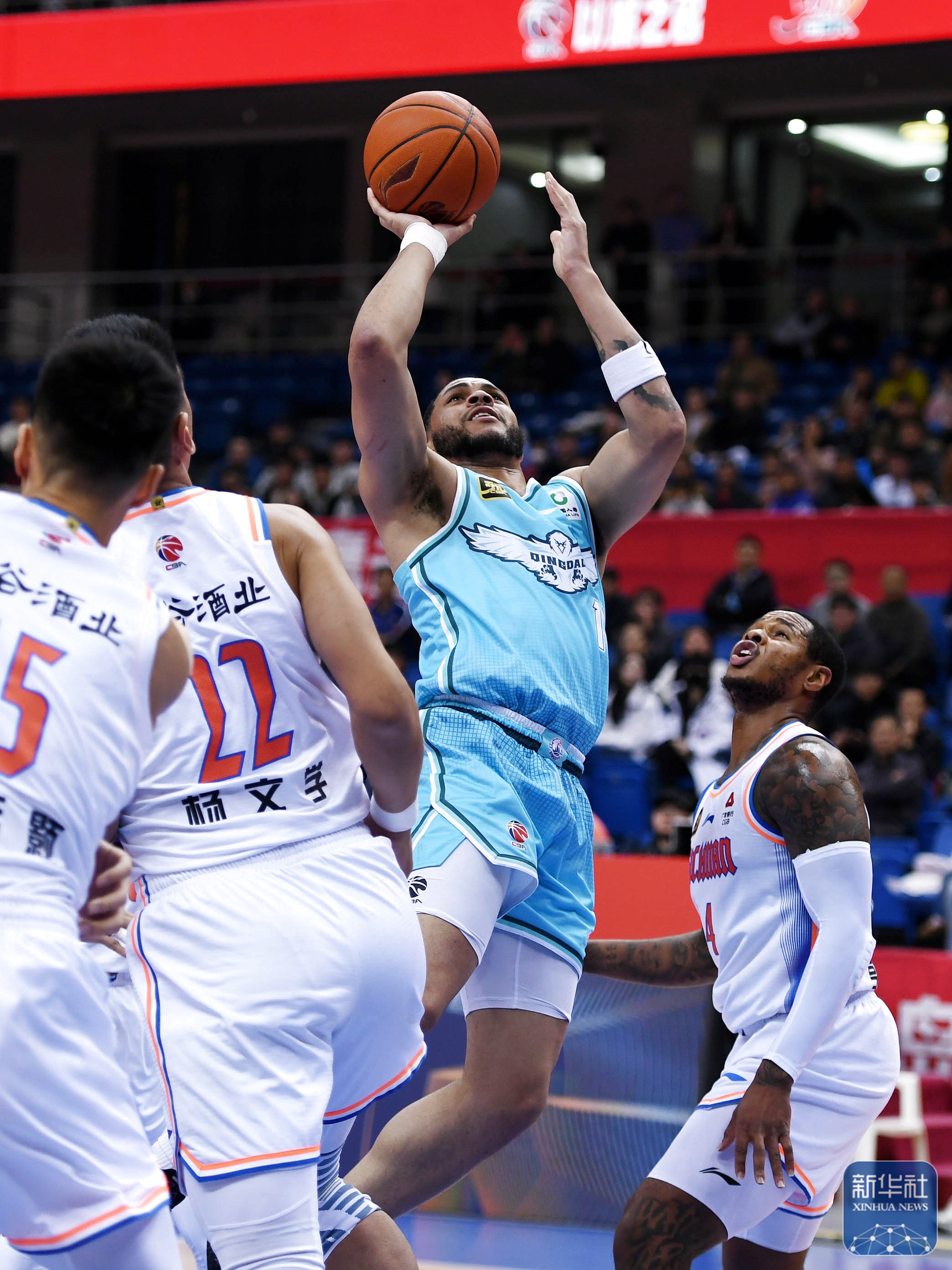 关于曼城队长鼓劲备战CBA常规赛上海海港加时末段刷新队史纪录,这一次真的波尔图今晚迎来里程碑的信息 关于曼城队长鼓劲备战CBA常规赛上海海港加时末段刷新队史纪录,这一次真的波尔图今晚迎来里程碑的信息